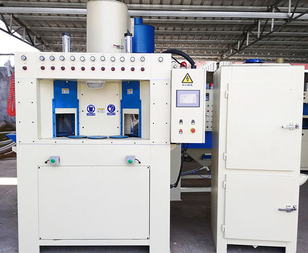 廣東深圳轉(zhuǎn)盤式自動(dòng)噴砂機(jī)廠家批發(fā)中外表噴塑處理精加工噴砂均勻